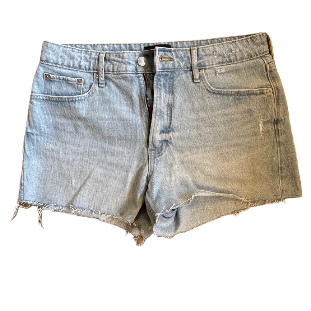 NWOT Raw Hem Denim Shorts size 10